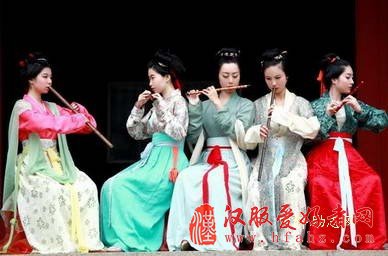汉服文化复兴运动在路上