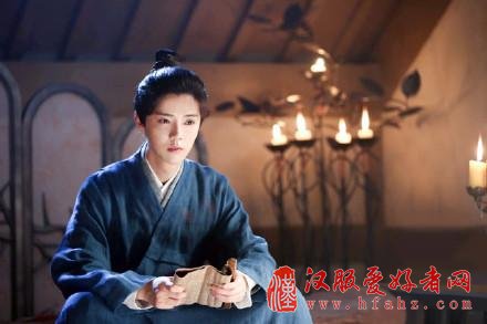 鹿晗晒古装照像小妮 《择天记》与娜扎合作演情侣张翰吃醋?