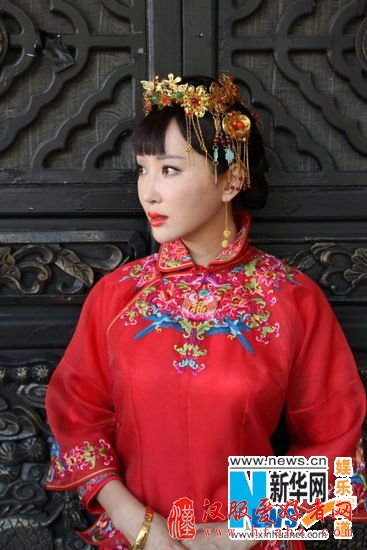 杜若溪穿汉服变最美新娘 新戏亲历传统中式婚礼