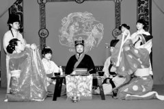 穿越千年时空:南宁一对新人着汉服循古制办婚
