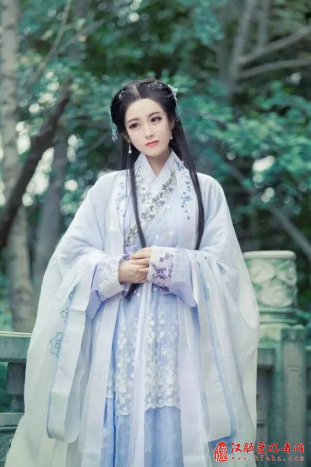  汉服的诱惑：这才是中国人自己的服装！