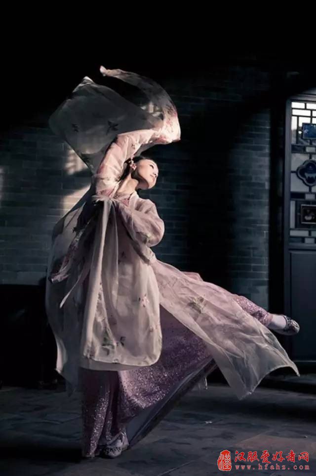  汉服的诱惑：这才是中国人自己的服装！