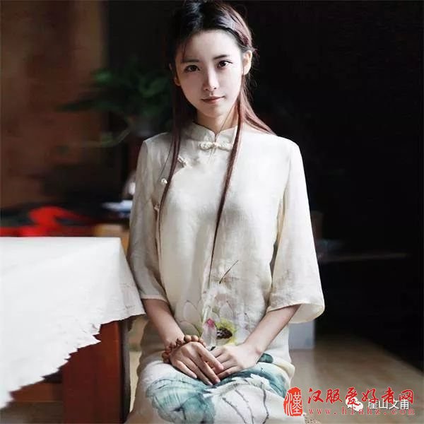  穿汉服的菇凉才最美！宛如仙女一般不食人间烟火
