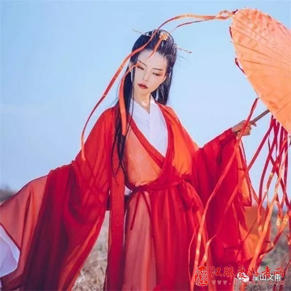  穿汉服的菇凉才最美！宛如仙女一般不食人间烟火