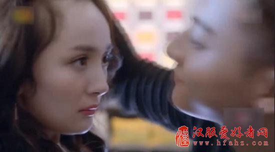 胡杏儿产后脱发严重，杜江晒大额头的霍思燕，看到杨幂忍不住笑了