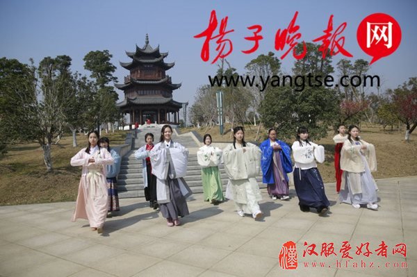 80名盐工学子身着汉服 参与活动弘扬汉文化
