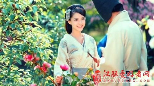 赵丽颖杨幂袁珊珊唐艺昕 宫廷古装绝美照大Pk