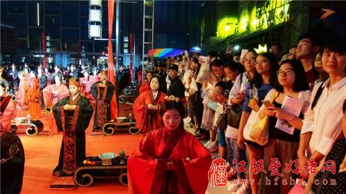 济南举行千年古典婚礼 汉服新娘美艳动人(图)