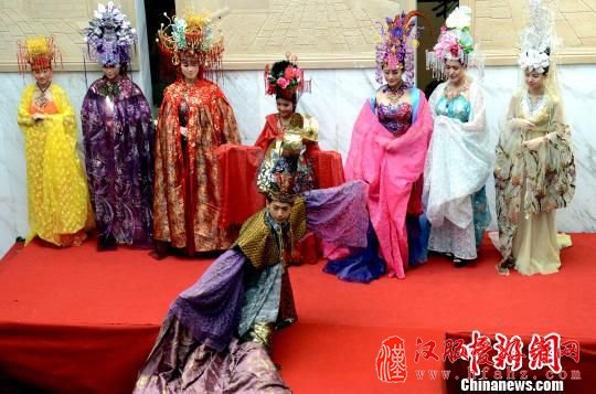 两岸联办海峡汉服文化节（图）