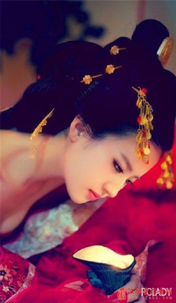 韩媒评中国古装四美