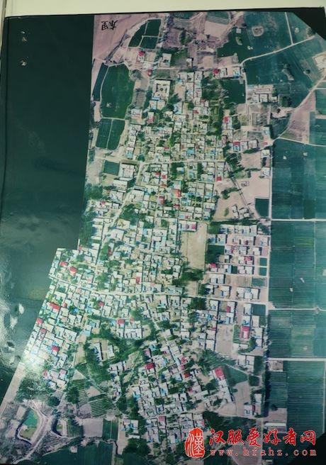 东里村航拍地图，被李振辉、李树海、陈思注满了村民的名字
