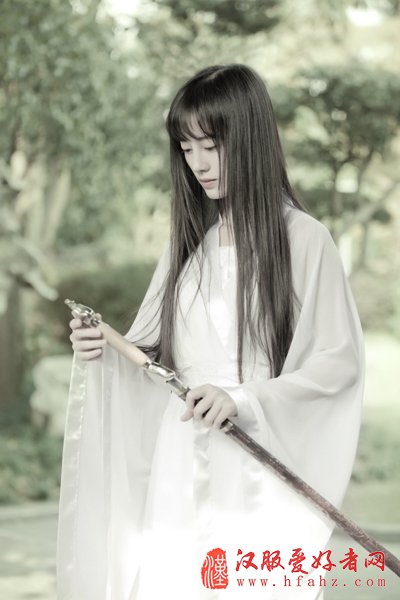 “4000年第一美女”古装写真似女鬼(图)