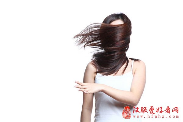 朴敏英变身中国古典美女 古装发型俏似精灵