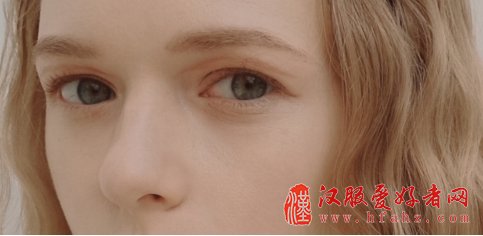 美图V6挑战商业摄影大片拍摄：秒杀后期精修师