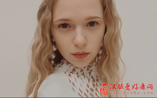 美图V6挑战商业摄影大片拍摄：秒杀后期精修师