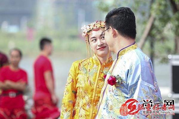 常德30对新人穿越迎七夕 集体中式婚礼再现传统