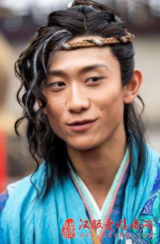 新《鹿鼎记》18年开拍！张一山古装照遭吐槽！