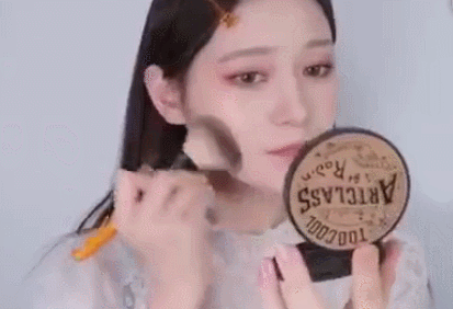 范冰冰杨幂古装剧中争艳 一秒美过女主的妆容看