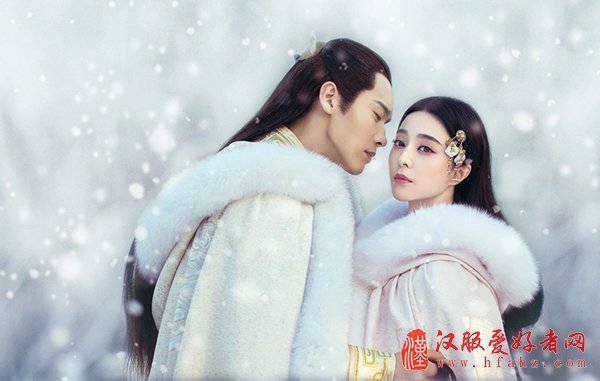 范冰冰杨幂古装剧中争艳 一秒美过女主的妆容看
