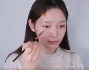 范冰冰杨幂古装剧中争艳 一秒美过女主的妆容看