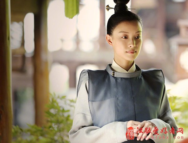 范冰冰杨幂古装剧中争艳 一秒美过女主的妆容看