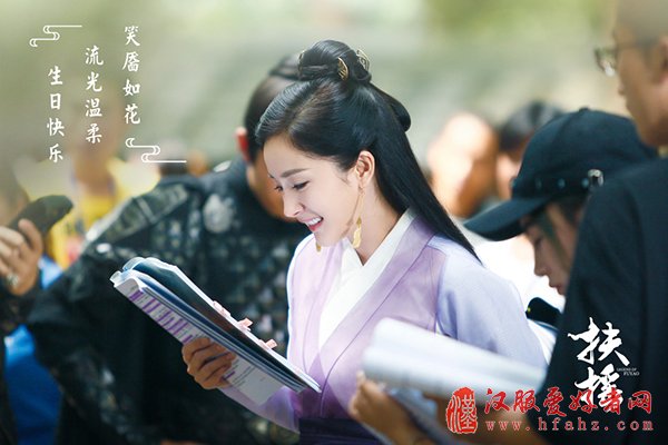 范冰冰杨幂古装剧中争艳 一秒美过女主的妆容看