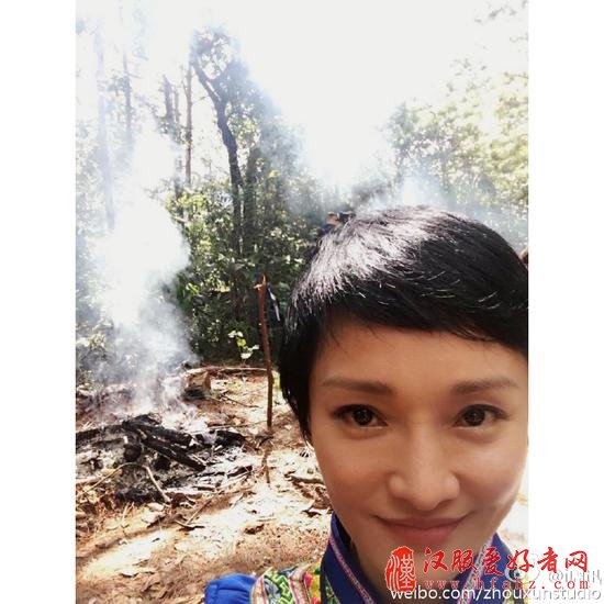周迅新短发造型帅气