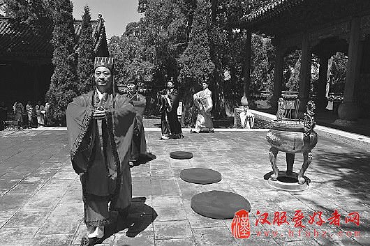 孟府举行汉服活动。