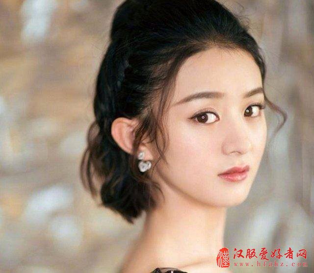 赵丽颖芭莎慈善夜无PS照流出，满脸粉刺遭狂喷，