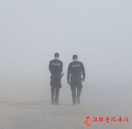 高能PS达人 普通照片一秒变身电影海报