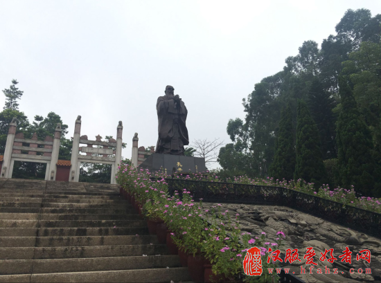 乐善佛山∣30名学生着汉服孔园行成人礼