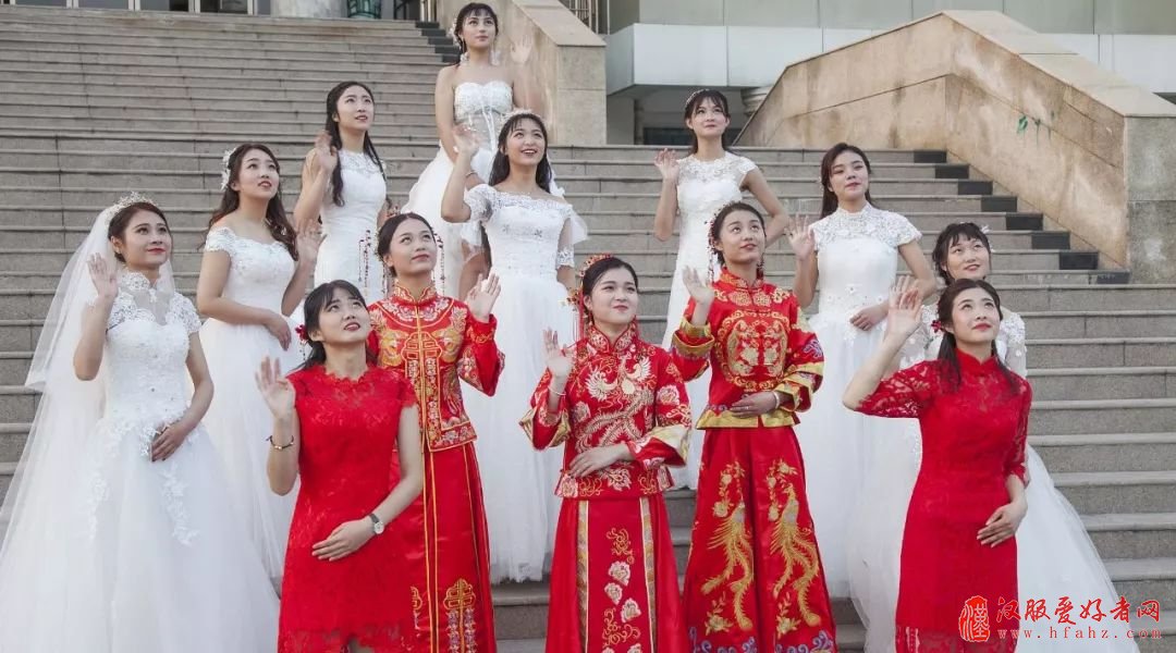 两年工资才够结一次婚，中式婚礼是爱情的坟墓