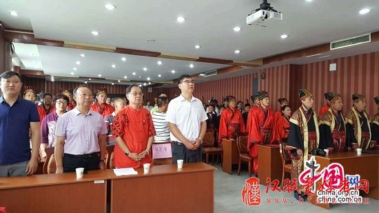 怀柔区渤海镇中心小学首届汉服圣贤毕业礼成功举行