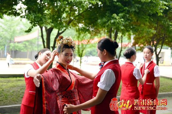 本网(平台)所刊载内容之知识产权为四川新闻网传媒(集团)股份有限公司及/或相关权利人专属所有或持有。未经许可,禁止进行转载、摘编、复制及建立镜像等任何使用。
