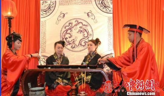 重庆将举行汉服周制婚典引发“回归传统风”（图）