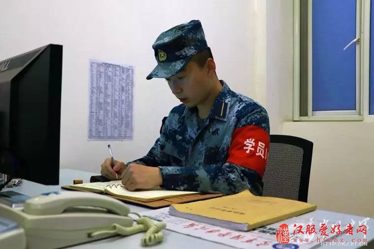 院校｜国防生的“成人礼”，他们交出这样一份