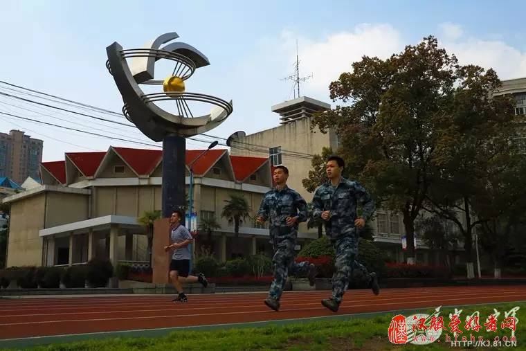 院校｜国防生的“成人礼”，他们交出这样一份
