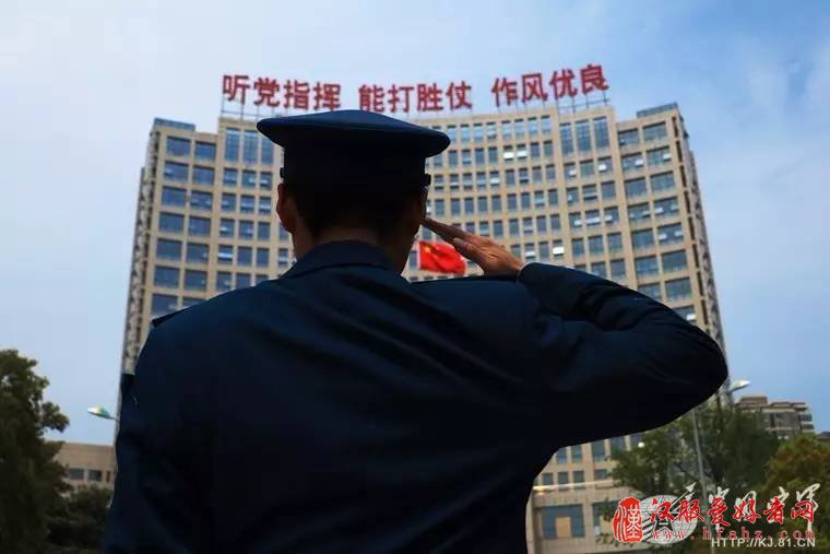 院校｜国防生的“成人礼”，他们交出这样一份
