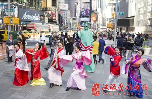 美女汉服应聘空姐 大秀中国风古典范儿（图）