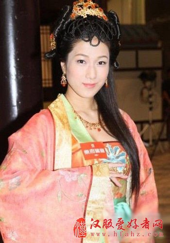 胡杏儿蔡少芬邓萃雯 TVB当家花旦古装造型PK