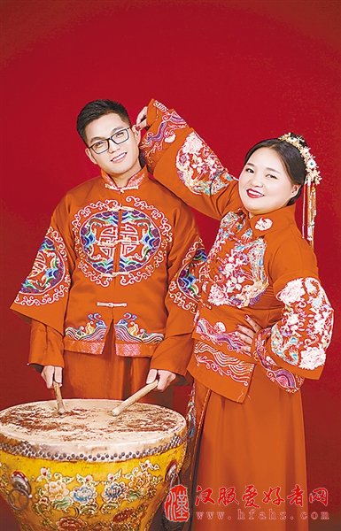 中式传统婚礼渐受龙岩年轻人喜爱