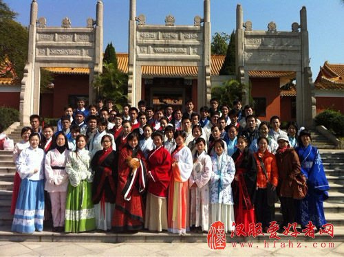 江门崖山举行汉服祭祀活动