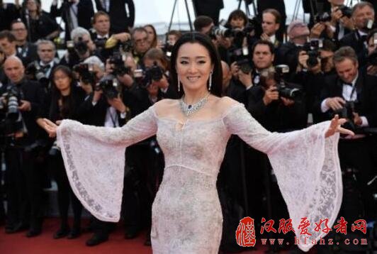 八公举：谁PS过火？猜女星戛纳红毯照真实度有多高！