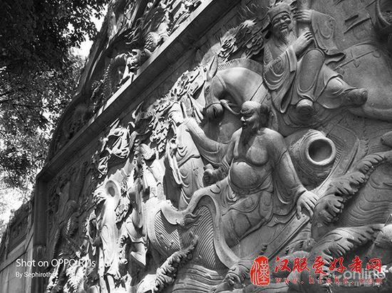 倾斜式构图（二）