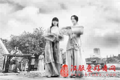 吟古诗着汉服