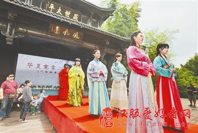 5月9日，首届太平心街汉文化艺术节在湾里区太平镇举行，文化艺术节围绕“汉文化”和“养生文化”两大主题，推出汉礼、汉服展示，让游客在饱览美景的同时感受中华古典文化魅力。