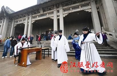 图文：加冠成人礼“秀”汉服