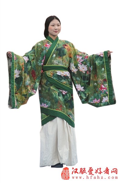 老门东举办汉服时装秀 “衣裳”一词源自汉服（